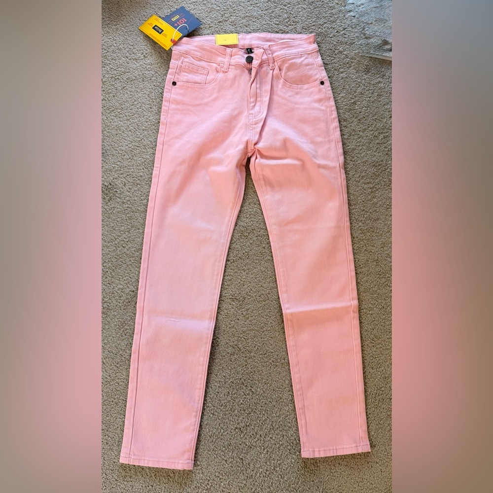 Chic Pink Straight Leg Women's Jeans
